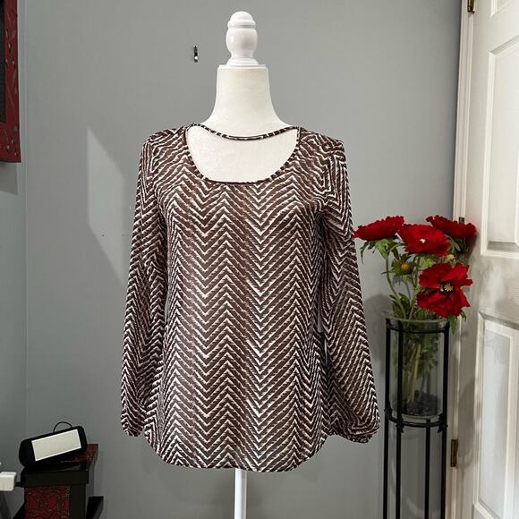 NEW Charming Charlie Longline Flutter Chevron Stripe Two Tone Choker Blouse NWT - Picture 9 of 16